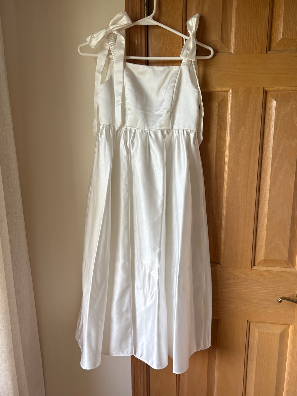 🤍Azazie 🤍White Satin Tie-Strap Girls Formal Dress size 10